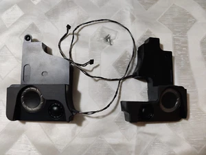 iMac 21,5" A1311 EMC 2428 MC309LL/A metà 2011 set altoparlanti sinistro e destro ottimo - Foto 1 di 4