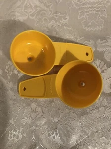 Lot Of Two Tupperware Yellow Mini Funnels Utensil Gadget Free Shipping! - Picture 1 of 4