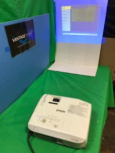 Epson POWERLITE S27/H694A  MEDIUM THROW Projector 3500 lumens - Picture 1 of 9