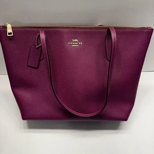 Coach Tote Bag Womens Purple Crossgrain Leather Zip Top Shoulder Purse Gold EUC - Picture 1 of 11