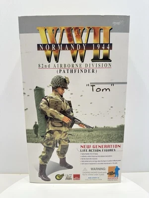 VINTAGE *NEW* Dragon, 12” Action Figure, "Tom" 82nd Airborne Division Pathfinder - Image 1 of 4