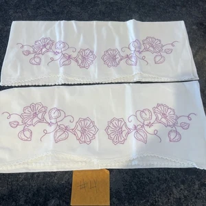 Vintage CROCHETED & EMBROIDERED Floral Linen Pillowcase Set Morning Glory - Picture 1 of 9