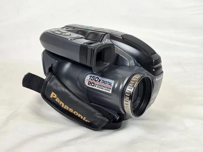 Panasonic VHSC Camcorder PV-L501D Palmcorder Video Camera - Image 1 of 4