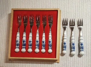 DDR ABS 9  Kuchengabeln mit Porzellangriff Zwiebelmuster - Bild 1 von 3