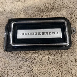 1950 - 54 Dodge “Meadowbrook “ Plastic Clock Delete Emblem Script - Bild 1 von 4