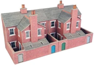Metcalfe HO Low Relief Terrace Backs Red Brick Card Kit - Picture 1 of 1