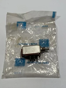 NOS Mercedes WINDSHIELD WIPER SWITCH 2 STAGE NON-LIGHTED 461630 W108 W110 W111 - Picture 1 of 5