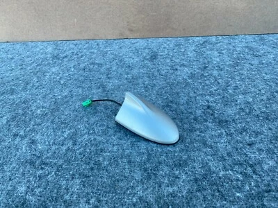 ANTENA ESTÉREO RADIO TECHO INFINITI M37 M35H M56 Q70 2011-2019 OEM (PLATEADA). 87K Foto 1 de 4