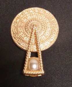 Vintage Signed Designer Mayan Aztec Articulating Sun Dial Brooch AJC 2 7/8" - Picture 1 of 8