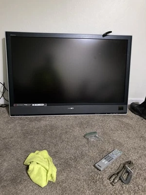 Sony Bravia TV- 40” - Excellent Condition - Hardly ever used - Image 1 of 4