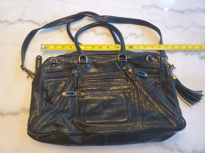 Bolso de hombro grande de cuero negro Rebecca Minkoff  Foto 1 de 4