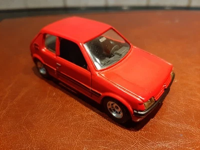 1/43 Solido Peugeot 205 ORIGINALE - Immagine 1 di 4