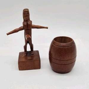 Vintage Holz nackter nackter Mann in einem Fass Erwachsene Neuheit Geschenk 4,5"T - Bild 1 von 12