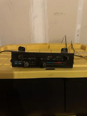 AE86 1986 Toyota Corolla Trueno Sprinter control de clima aire acondicionado calor bisel JDM Foto 1 de 4