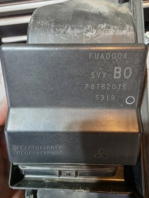 2005 Yamaha YZF-R1 Computer CDI ECU ECM Igniter Box - Image 1 of 2