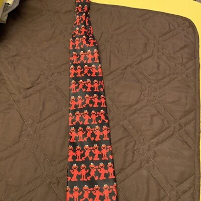 Corbata de cuello de poliéster Sesame Street negra roja Elmo Foto 1 de 4