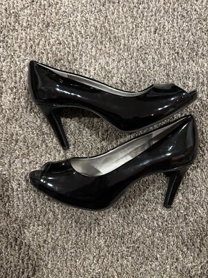 Bandolino 女式 Rainna 厚底高跟鞋黑色 9W 码 — 第 1/4 张图片