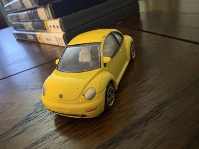 REALTOY Volkswagen New Beetle - Image 1 of 2