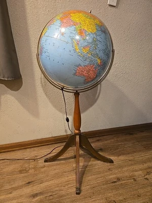  Globo de biblioteca iluminado Replogle de 16 pulgadas con patas, soporte. Años 50 Foto 1 de 4