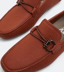 $795 Salvatore Ferragamo Men's Front Gancini Leather Loafer Siena Tan Size 9 EE - Foto 1 di 19