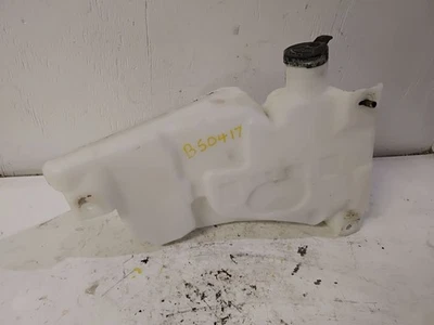 Depósito de lavado compatible con camioneta Sierra 2500 20-23 3601274 Foto 1 de 4