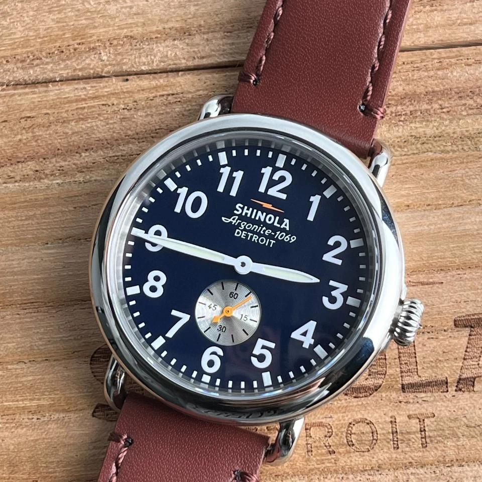 Shinola Runwell Argonite 1069 Detroit Watch 40mm With Swiss quartz movement