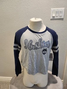 NEW UConn Huskies Colosseum Athletics Long Sleeve Cropped Shirt Womens M - Picture 1 of 5