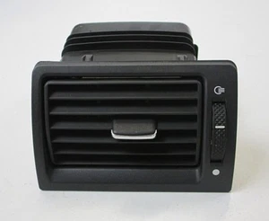 Ventola riscaldamento cruscotto lato guida Ford Mondeo MK3 TDCI O/S - 4S71A018B09AW - Foto 1 di 4