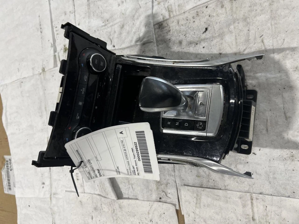 Cambio de transmisión QX30 2017 555174 Foto 1 de 4