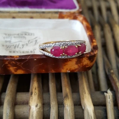 Anillo de Plata de Ley 925, Anillo de Rubí Natural y Diamantes, Talla N EE. UU. 6,75, Oro  Foto 1 de 4