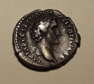 Antonius Pius 138-161 AD AR Denarius - Picture 1 of 2