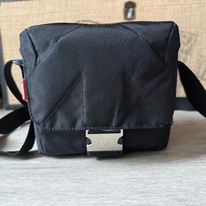 Manfrotto MB SSB-2BB Bella II Shoulder Bag Black Small Digital Camera Case - Picture 1 of 9