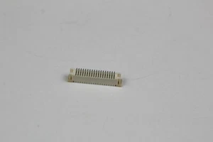 700-22506-0018 Connector R/A 18 Pin Pack of 100 Approx - Picture 1 of 2