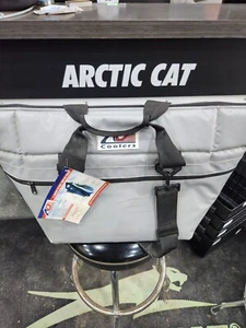 Large Insulated Cooler Bags for Travel 45-27142 - Picture 1 of 4