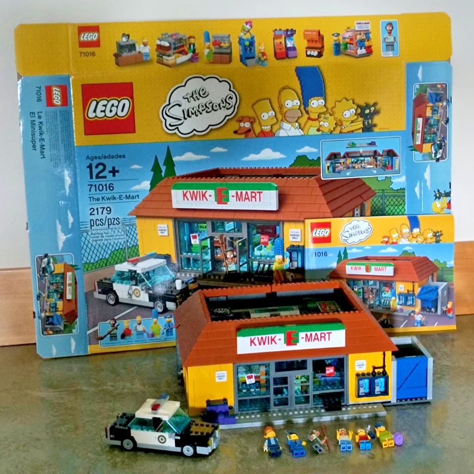 LEGO Kwik-E-Mart (71016) The Simpsons 100% Complete with Box and Instructions - Image 1 of 4