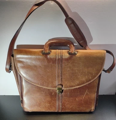 Wilson’s Leather Brown Briefcase Messenger Shoulder Bag Distressed Lockable - Image 1 of 4