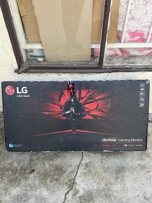 LG 34UM69G-B 34" 21:9 UltraWide Full HD IPS Gaming Monitor - Image 1 of 4