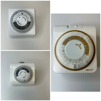 Set of 3 Indoor 24 Hr Plug-In Daily Mechanical Timer Light Switches - Image 1 of 4