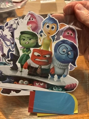 Inside Out 2 Decorações de Aniversário, Decoração Suspensa, Conjunto de 3 Mesas, Topper de Cupcake - Imagem 1 de 4