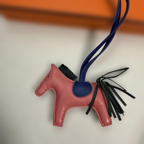 HERMÈS [U Hermes Rodeo Charm PM Agneau Milo Borsa Donna Pelle Rosa Navy Nera con Scatola