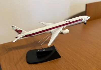 Aereo di linea Boeing 777- 200 -THAI -Fabbri - 1/460 - Immagine 1 di 3