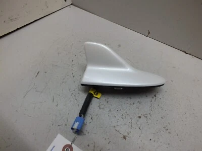 13 14 15 2013 2014 2015 LEXUS ES300H ANTENA TECHO ALETA DE TIBURÓN 86760-33090 #533 Foto 1 de 4