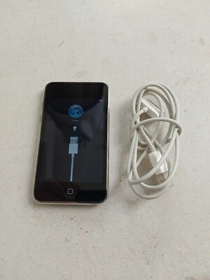 Apple iPod Touch A1288 2nd Gen 8GB Chrome Black  - Image 1 of 4