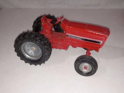 Ertl 1:16 Scale International Harvester Row Crop Tractor #415 MADE IN USA - Image 1 of 4