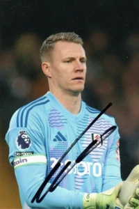 FULHAM Y ALEMANIA: FOTO DE ACCIÓN FIRMADA POR BERND LENO 6x4 + certificado de autenticidad - Imagen 1 de 1
