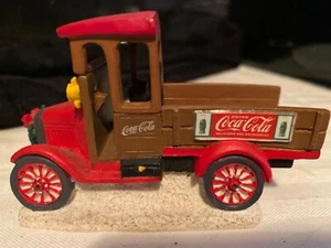 Coca Cola Brand Ornament Truck Model T Delivery Truck with Red Barrels #64311 - Imagen 1 de 5