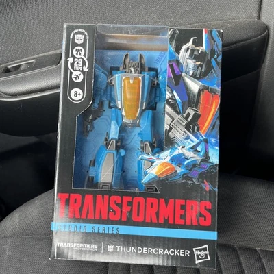 Transformers Studio Series Voyager Class Transformers: War for Cybertron Thun... - Image 1 of 2