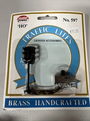Model Power 597 HO Scale 6 Lite 2 Way Traffic Signal Brass Handcrafted - Image 1 of 2