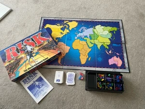 Gioco vintage Risk The World Conquest di Parker/Hasbro. 2000. Completo.  Ottime condizioni - Foto 1 di 6