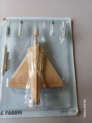 Fabbri Diecast Aircraft 1:100 Model Dassault Mirage 2000 Armee d'el Air France